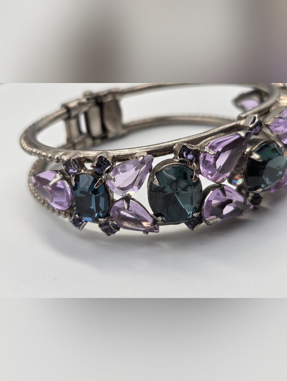 NEW SORRELLI PURPLE BLUE CLAMPER BRACELET - Picture 9 of 10